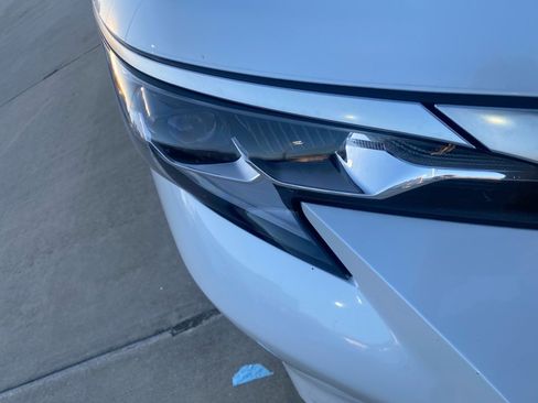 Used 2023 Toyota Sienna Platinum image 28