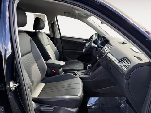 Certified 2023 Volkswagen Tiguan SE image 19