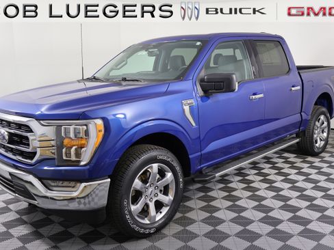 Used 2022 Ford F150 XLT w/ Equipment Group 302A High AWD/4WD image 3