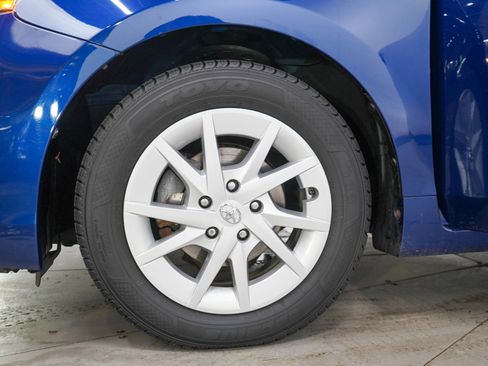 Used 2014 Toyota Prius V Three FWD image 27