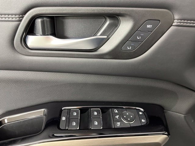 Used 2023 Nissan Pathfinder Platinum w/ Cargo Package AWD/4WD image 33