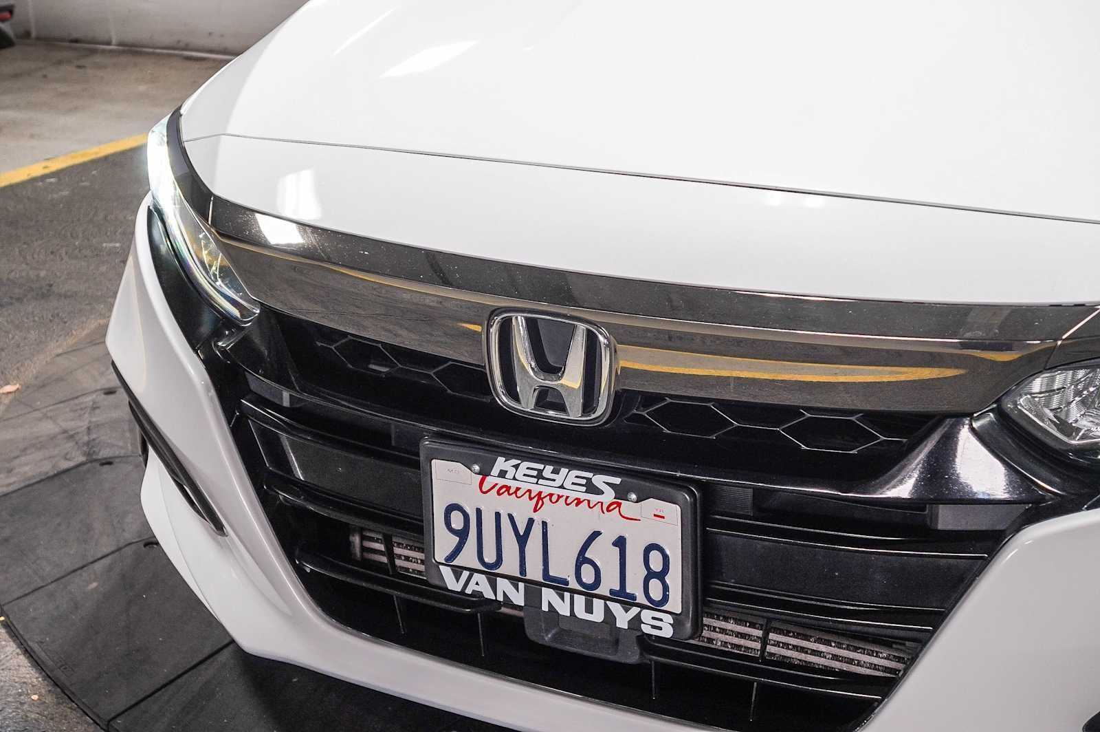Used 2018 Honda Accord Sport image 8