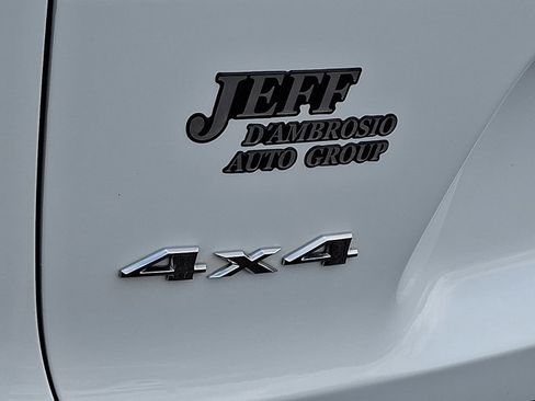 Certified 2022 Jeep Cherokee Latitude Lux image 36