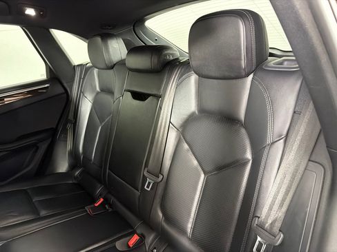 Used 2018 Porsche Macan S w/ Premium Package AWD/4WD image 19