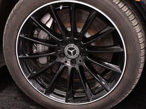 Used 2025 Mercedes-Benz S 580 4MATIC Sedan image 9