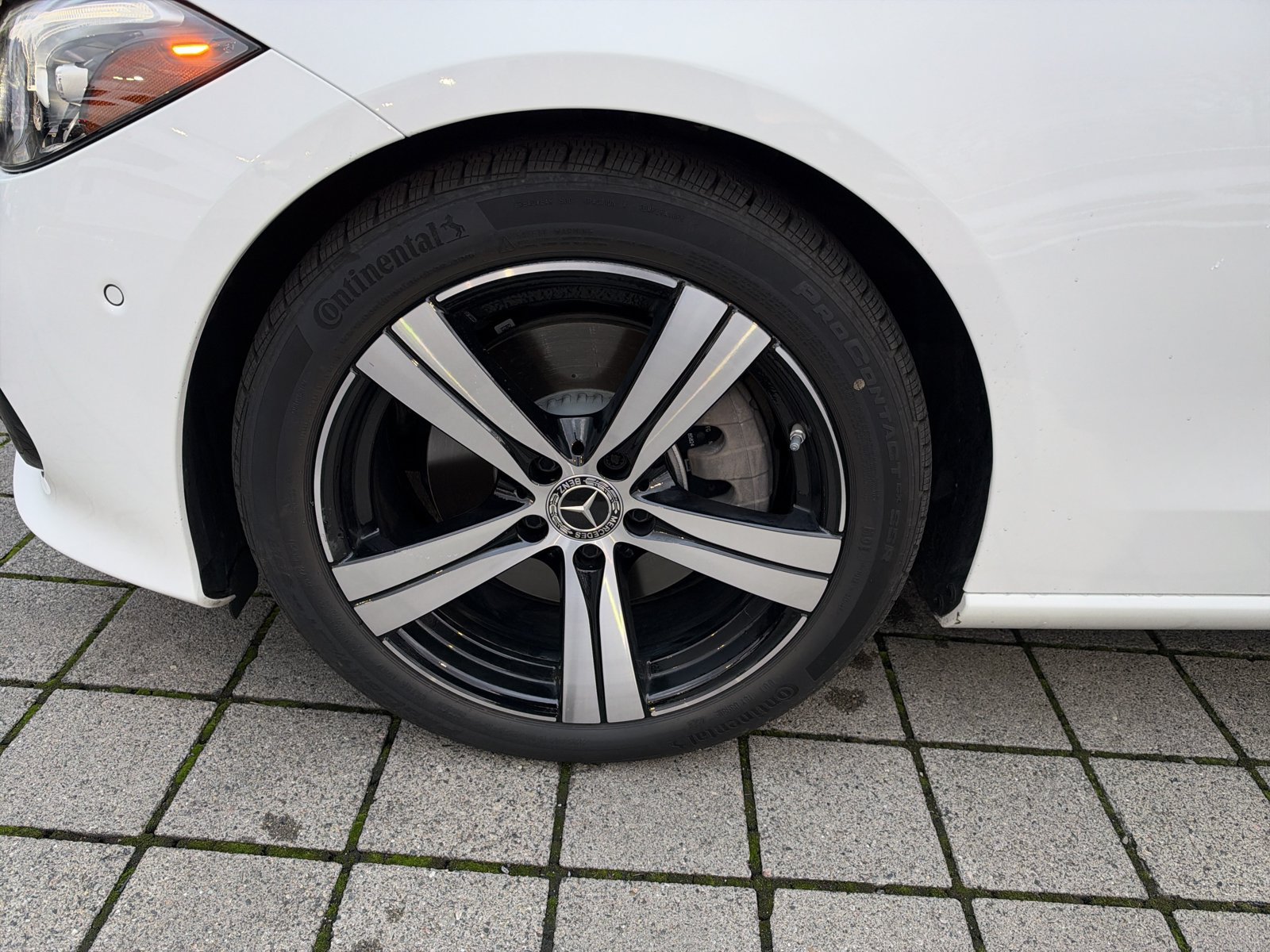 Certified 2025 Mercedes-Benz C 300 4MATIC Sedan image 9