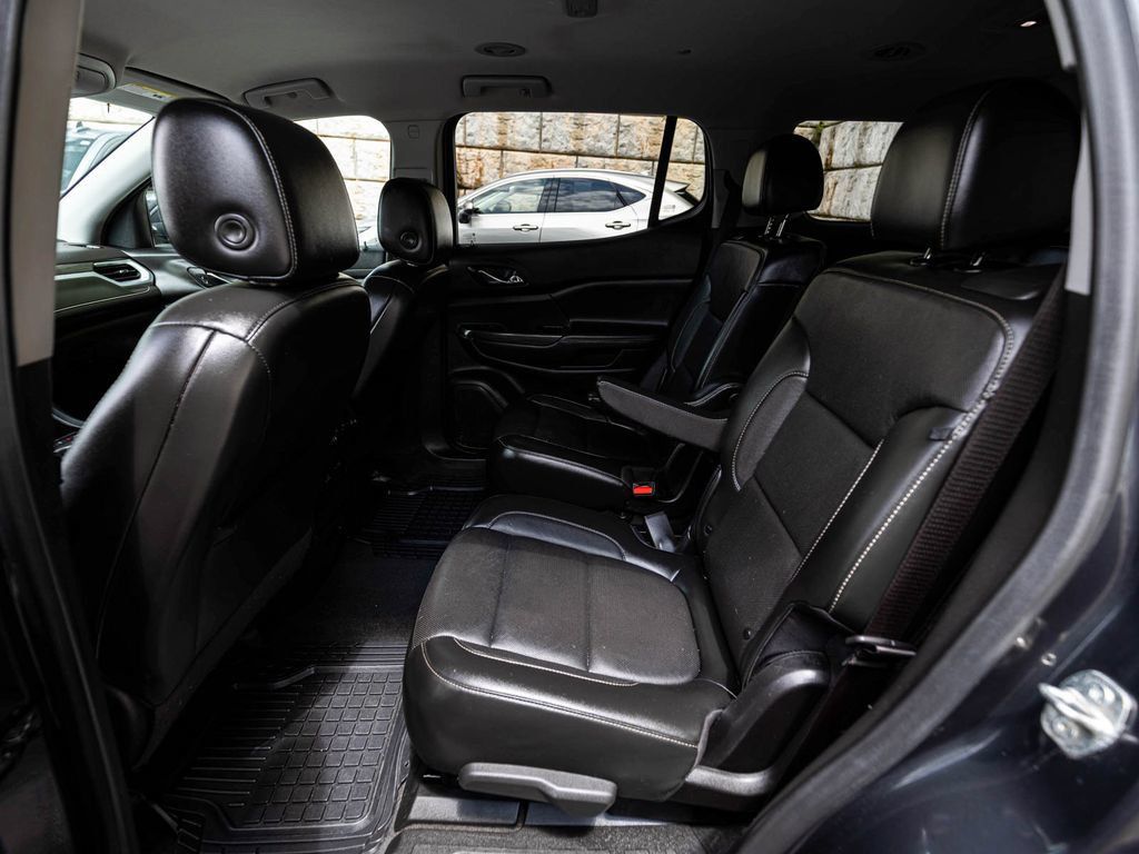 Used 2020 GMC Acadia SLT AWD/4WD image 26