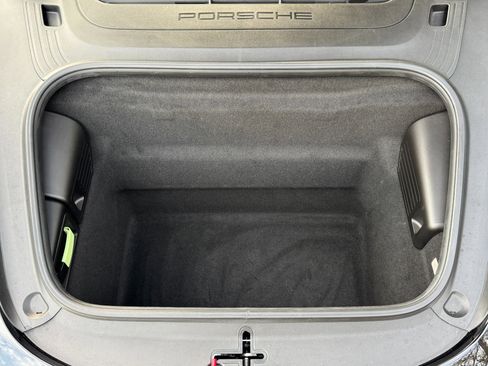 Used 2019 Porsche 911 image 72