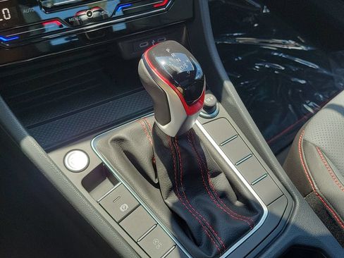 New 2026 Volkswagen Jetta GLI Autobahn FWD image 10