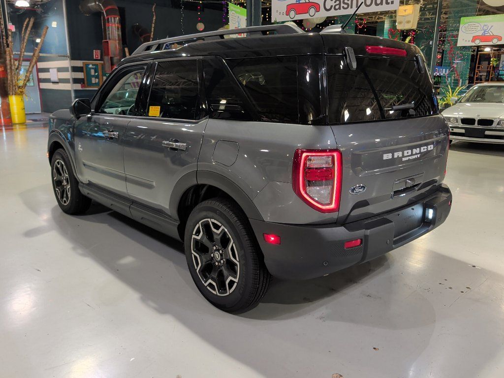 Used 2025 Ford Bronco Sport Outer Banks w/ Outer Banks Tech Package+ AWD/4WD image 16