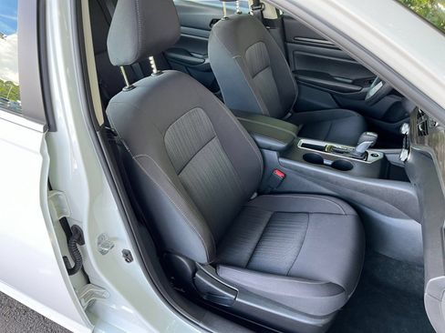 Used 2026 Nissan Altima 2.5 SV FWD image 36