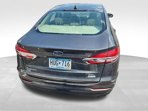 Used 2020 Ford Fusion SEL FWD image 4