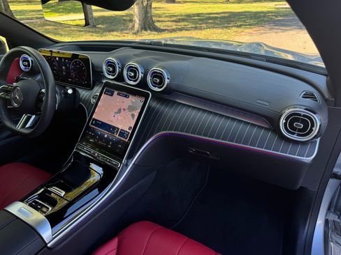 Used 2024 Mercedes-Benz CLE 450 4MATIC Cabriolet image 41