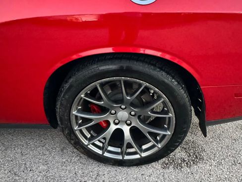 Used 2015 Dodge Challenger SRT w/ Technology Group image 26