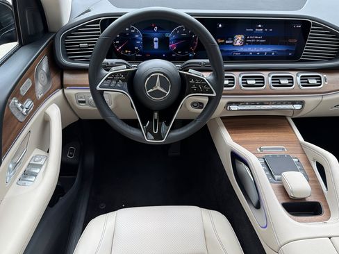 Used 2024 Mercedes-Benz GLE 350 4MATIC image 13