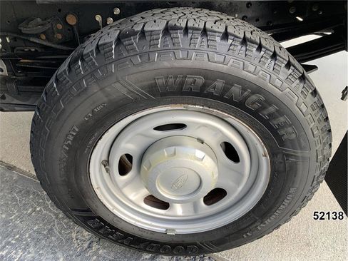 Used 2016 Ford F250 XL w/ Power Equipment Group image 20