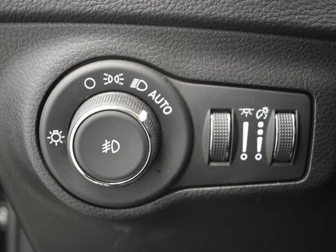 Certified 2019 Jeep Compass Limited image 20