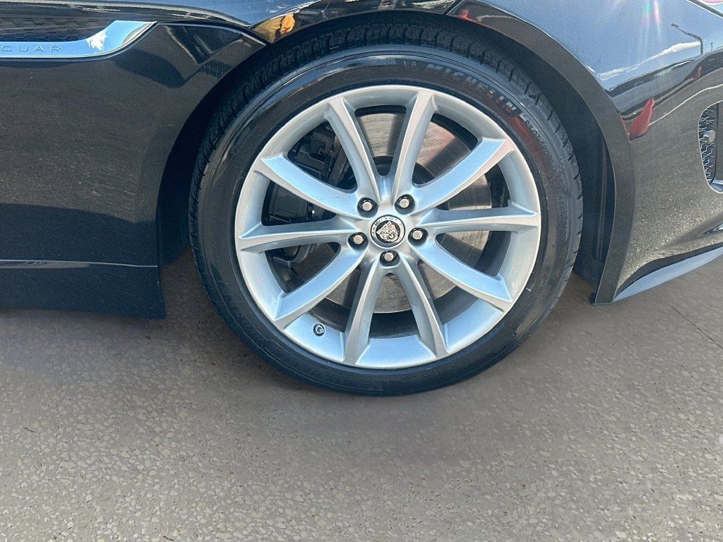 Used 2014 Jaguar F-TYPE S RWD image 26