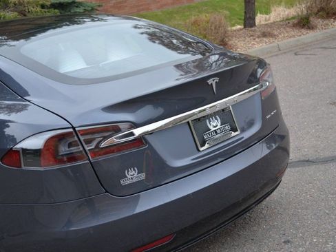 Used 2019 Tesla Model S Long Range image 11