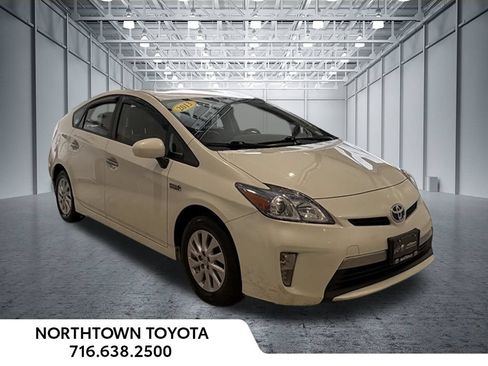 Used 2013 Toyota Prius Prime Plug-In Hybrid FWD image 5