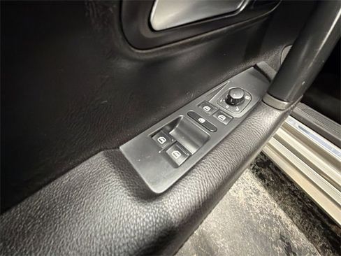 Used 2012 Volkswagen CC Sport image 22