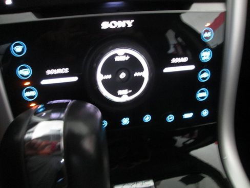 Used 2013 Ford Edge Limited AWD/4WD image 29