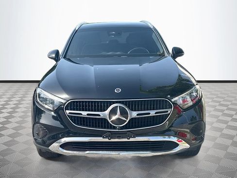Used 2024 Mercedes-Benz GLC 300 4MATIC image 2