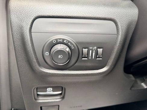 New 2026 Jeep Grand Cherokee L Limited AWD/4WD image 5