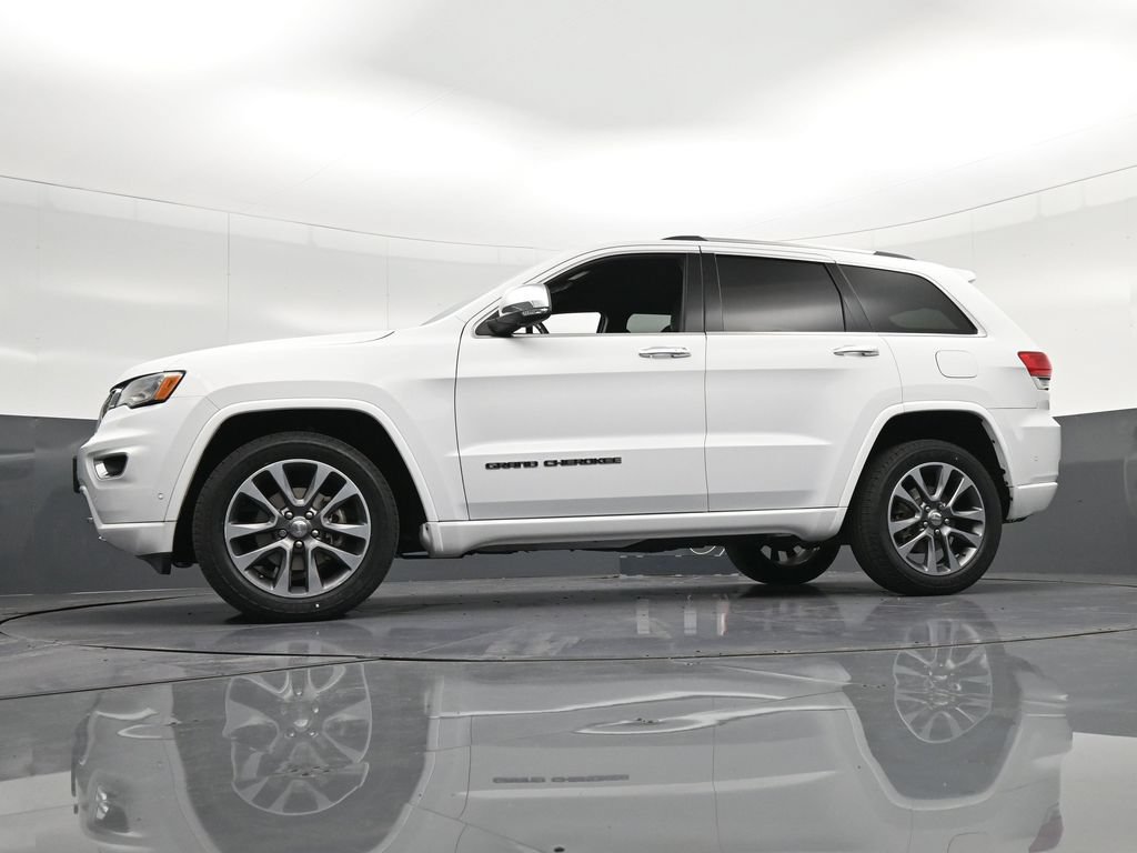 Used 2017 Jeep Grand Cherokee Overland w/ Jeep Active Safety Group RWD image 33