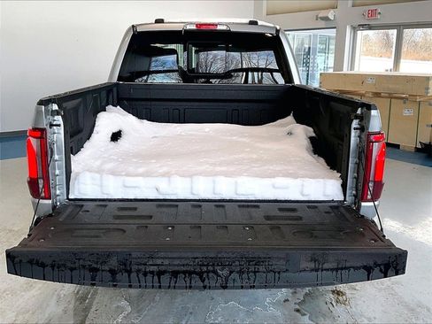 Used 2025 Ford F150 Lariat w/ Equipment Group 501A Mid image 30