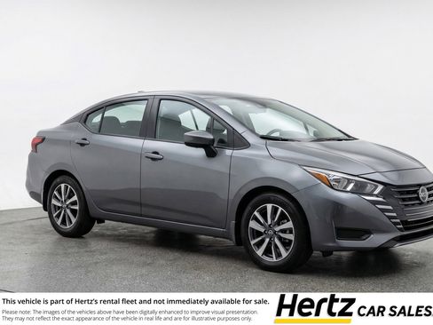 Used 2025 Nissan Versa SV image 1