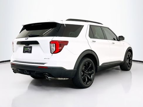 Used 2023 Ford Explorer ST-Line w/ Class IV Trailer Tow Package image 9