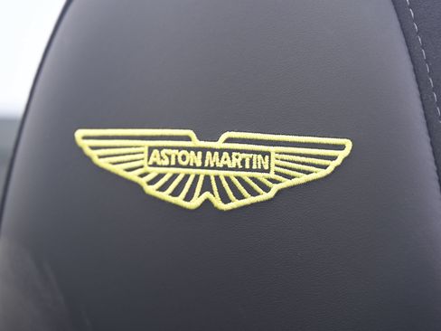 Used 2026 Aston Martin V8 Vantage Coupe RWD image 30