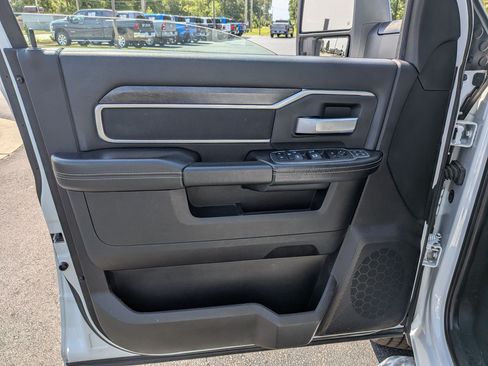 Used 2024 RAM 2500 Big Horn RWD image 10