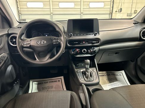 Used 2023 Hyundai Kona SEL AWD/4WD image 4