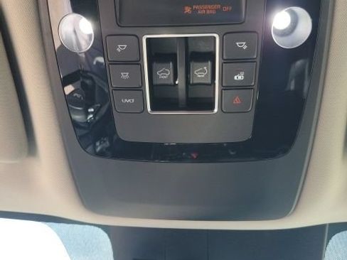 Certified 2022 Kia Carnival SX Prestige FWD image 14