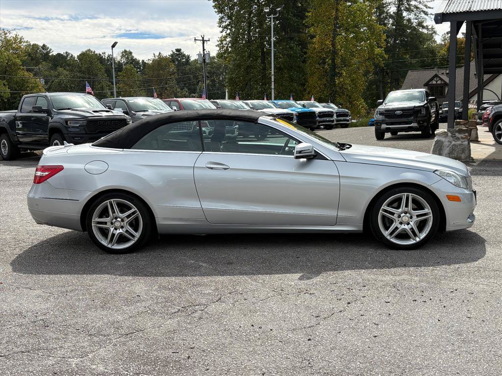 Used 2011 Mercedes-Benz E 350 Cabriolet image 3