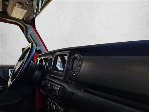 Used 2021 Jeep Gladiator Willys image 20