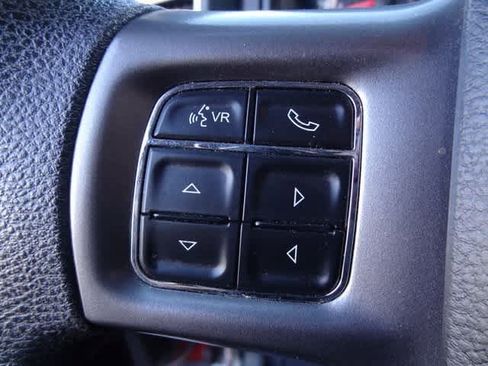 Used 2022 RAM 1500 Classic SLT image 16