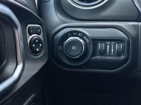 Used 2022 Jeep Wrangler Unlimited Sport AWD/4WD image 31