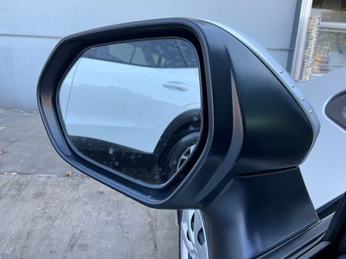 Used 2025 Toyota Corolla LE image 19