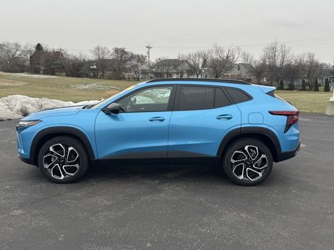 New 2025 Chevrolet Trax RS w/ Sunroof Package image 4