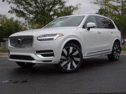 Used 2023 Volvo XC90 T8 Ultimate w/ Lounge Package