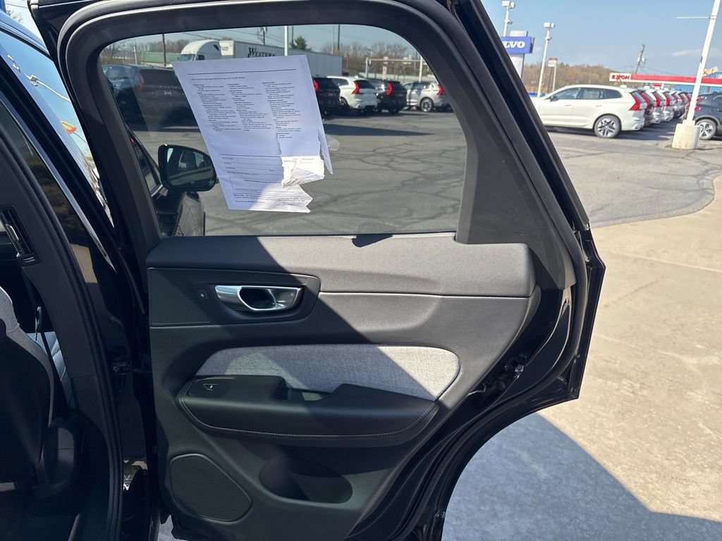 Certified 2024 Volvo XC60 T8 Ultimate w/ Protection Package Premier AWD/4WD image 45
