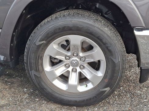 Used 2022 RAM 1500 Laramie image 8