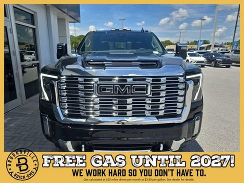 New 2026 GMC Sierra 2500 Denali w/ Technology Package AWD/4WD image 2
