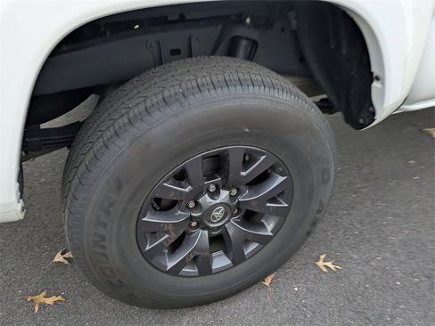 Certified 2023 Toyota Tacoma SR5 image 8