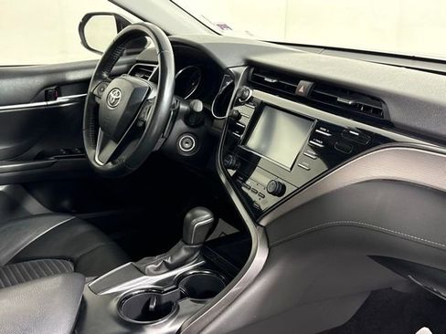 Used 2019 Toyota Camry SE image 28