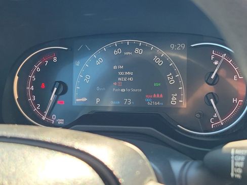 Used 2024 Toyota RAV4 XLE image 28