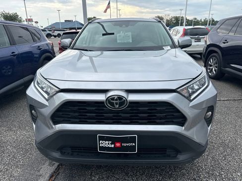 Used 2021 Toyota RAV4 XLE w/ XLE Grade Weather Package AWD/4WD image 7